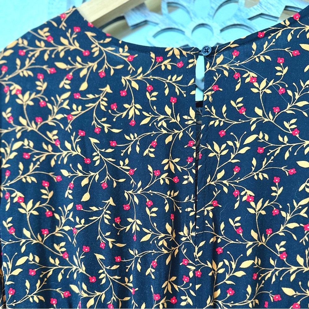Old Navy • Floral Dress - Picture 4 of 5